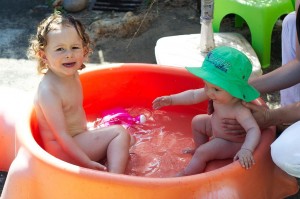 dans la piscine avec Soren